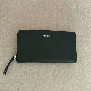 Ted Baker Fayrie black and gold wallet